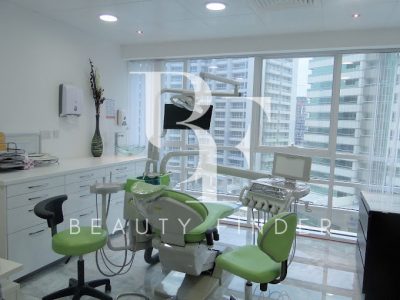 Crossroads Dental Clinic, top Dentist from Dubai, Beauty Finder - 1