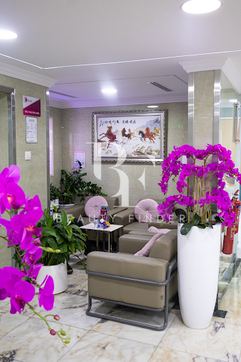 Derma Max Medical Center, top Plastic Surgery from Dubai, Beauty Finder - 1